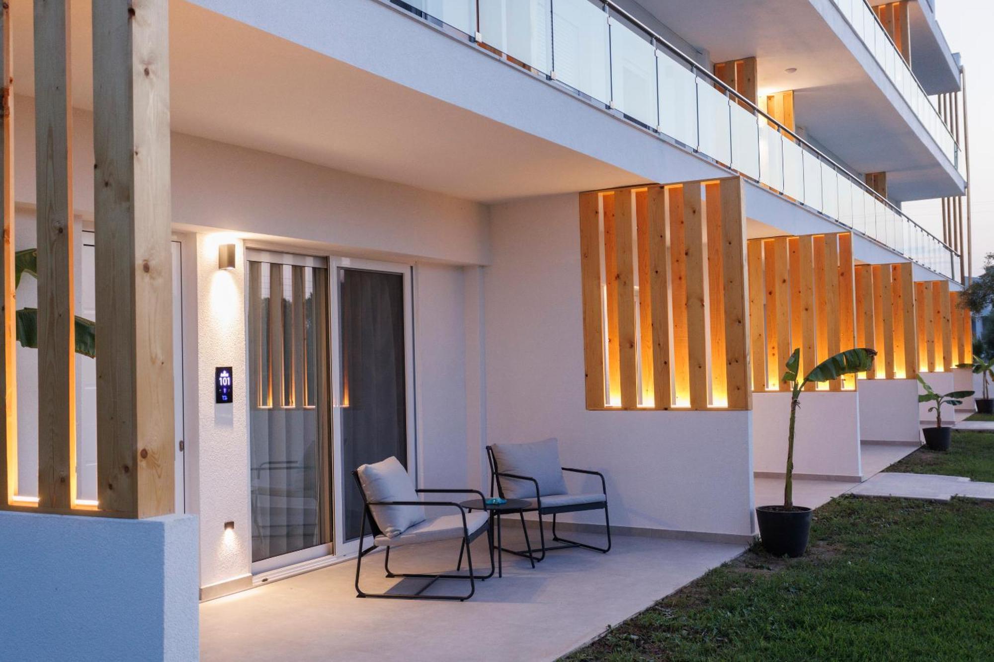 بيفكوهوري Asterias Premium Holiday Apartments المظهر الخارجي الصورة